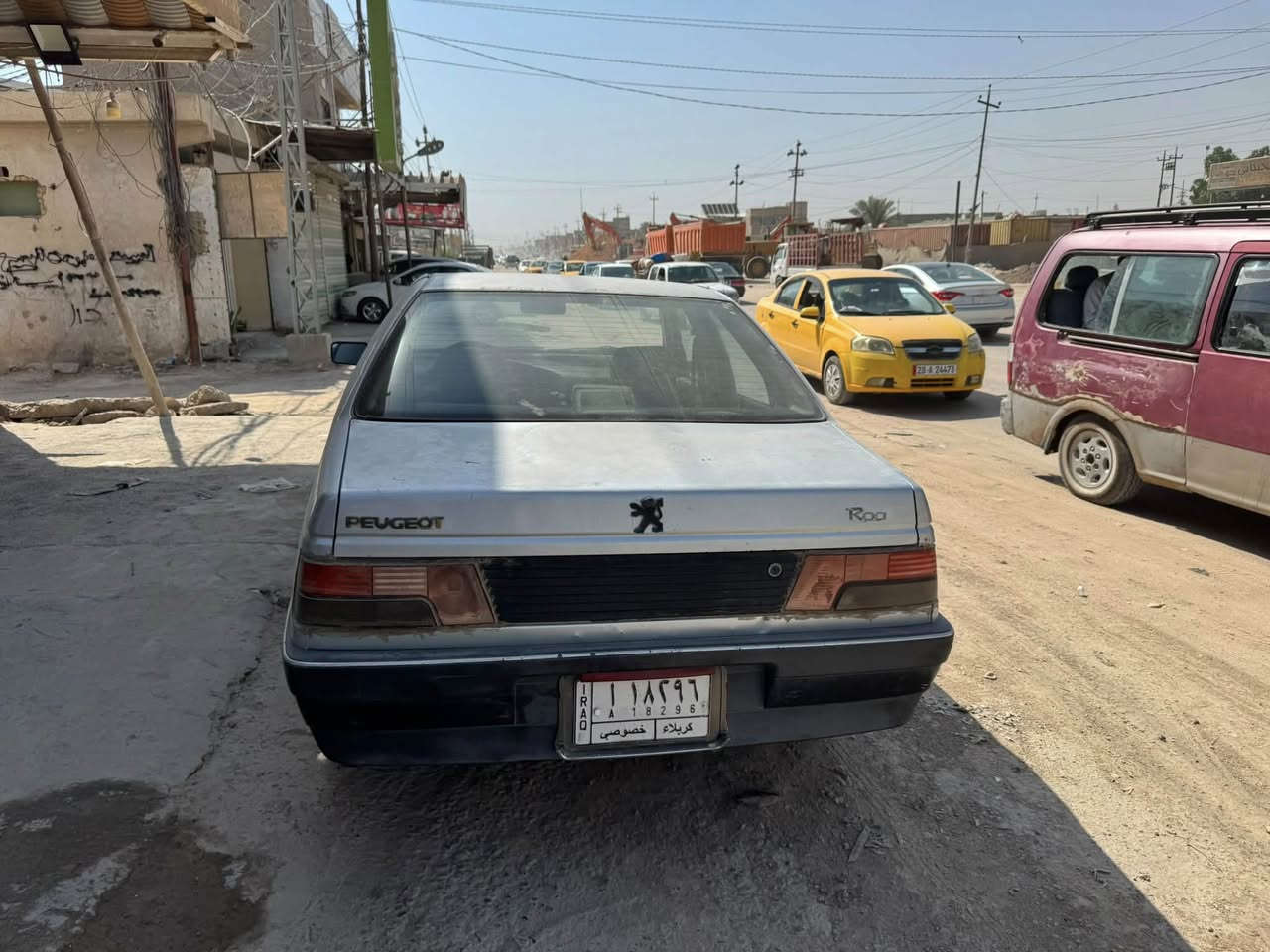 ‏بيجو راوا السيارة سيارة مكينةتها بها برأس شو عاصيها ما بها شي قرارها ما أبيه شيء السعر 15 رقم الهاتف ***********

