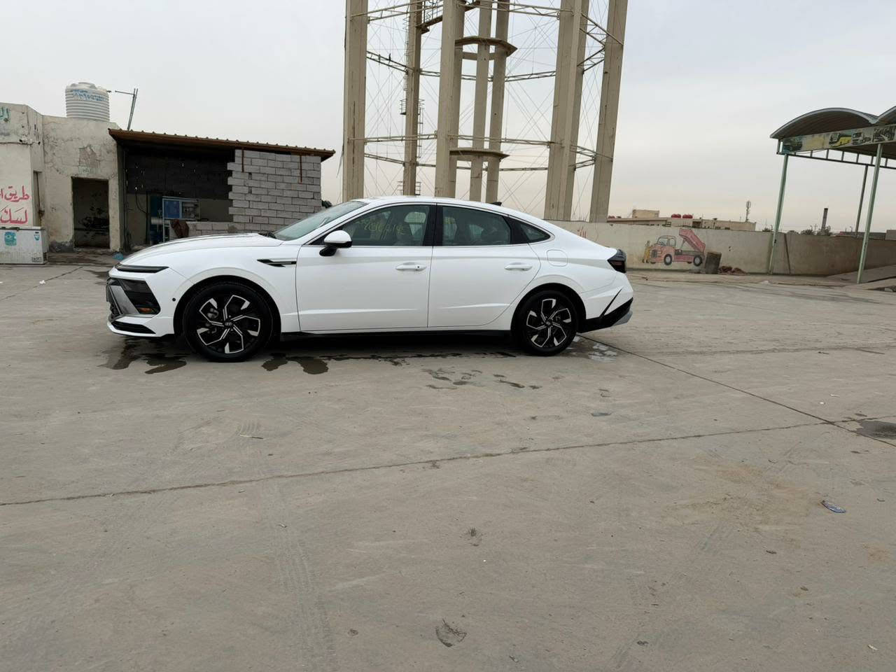 سلام عليكم سوناتا 25 فول مواصفات عده الفتحه ماشيه 25 حادث جاملغ وبنيد بدون دواخل سطحي مكينه 2500 تنفس طبيعي  دخول جديد رقم شهداء السعر 200   ترهم مراوس اوباما.    ‭0780 001 6227‬.
