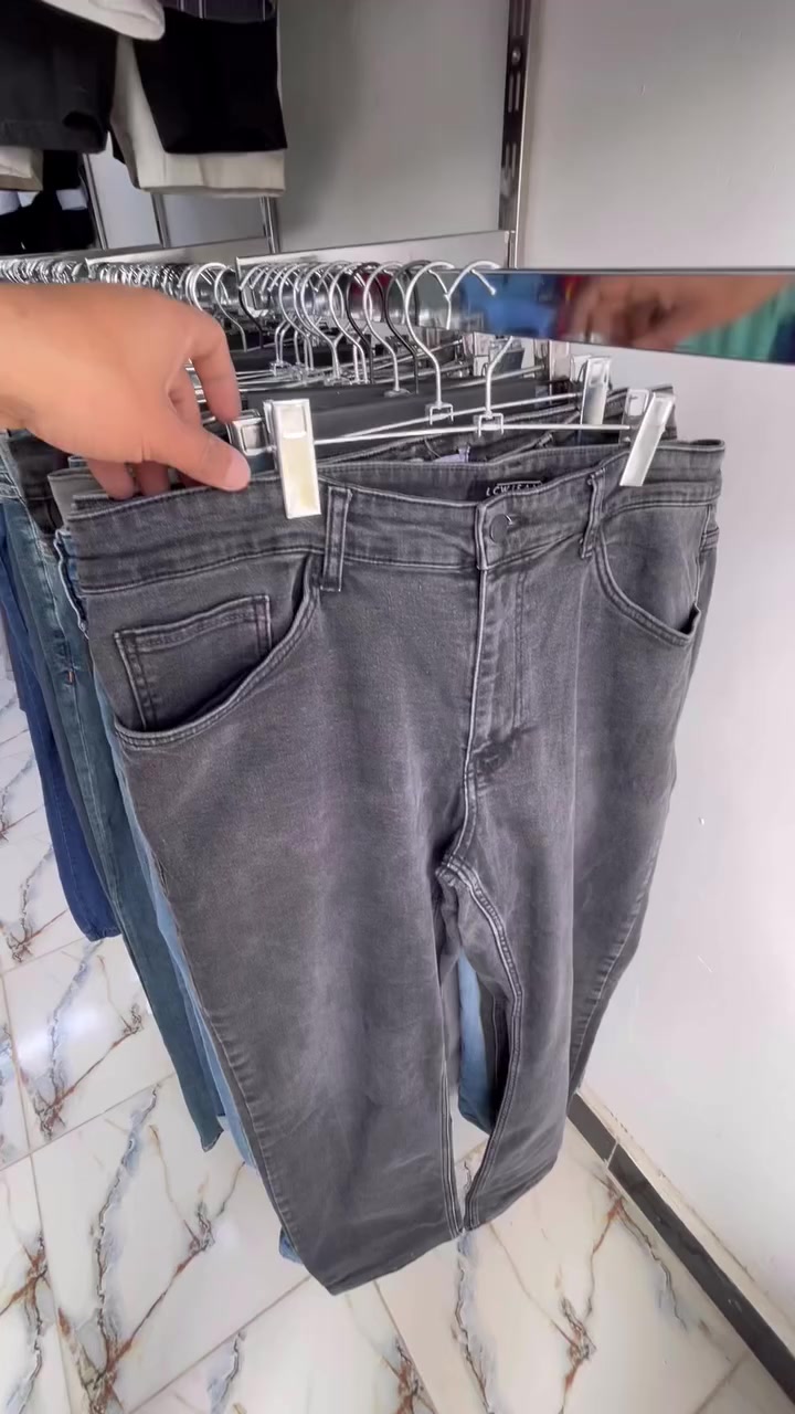 على بركة الله فتح يوم الجمعه
بنطرون كابوي وتشيرت رجالي

 ( محل بالات ميلانو 2 للملابس الرجالية )

عنوان المحل :- الرفاعي شارع ٤٠ المحلات الجديدة (الاستثمار) قرب مطعم مندي عدن


**إذا كنت صاحب هذا الإعلان وتريد حذفه لأي سبب، رجاءا أرسل رسالة إلى الدعم الفني**