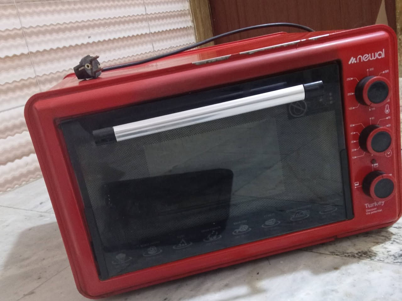 اوڤن للبيع نضيف استخدام قليل السعر 60 وبي مجال


**إذا كنت صاحب هذا الإعلان وتريد حذفه لأي سبب، رجاءا أرسل رسالة إلى الدعم الفني**