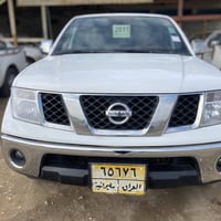 نافارا ٢٠١١ • قير اوتوماتيك • رقم سليمانية