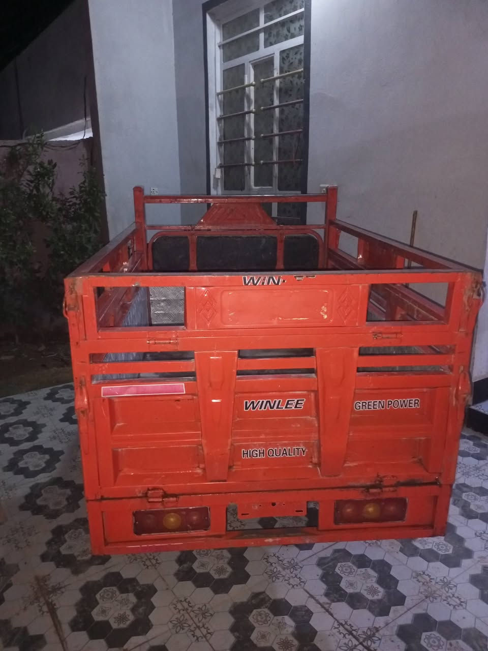 ستوته شحن بطارية 6 سعرمليون100 مجسر بعقوبة المفرق رقم ***********
