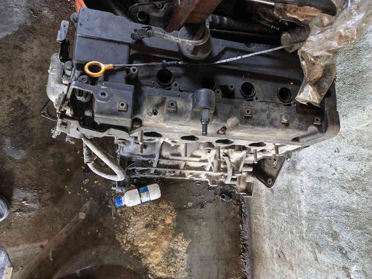محرك 16اكسنت او ريو بعد ما مفتوح غير كازكيت مع فلنجات للبيع ***********
