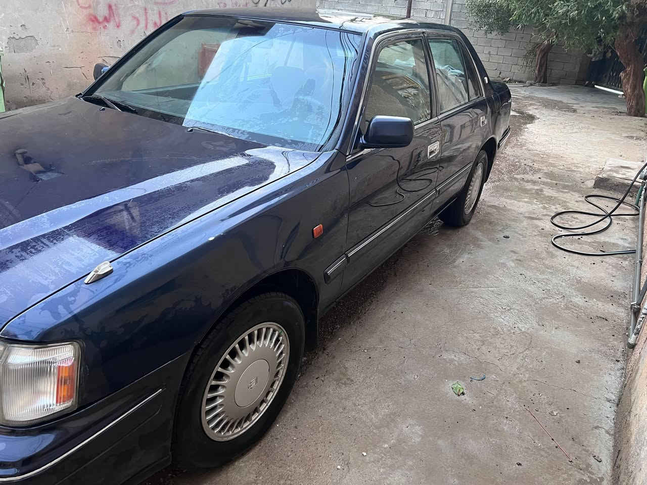 للبيع سوبر كراون راس الثور بلادي مكينه جديدة 2400vvt السنويه بأسمي تحويل ثاني يوم ضربة بل جامرلغ الخلفي فقط السعر 75بيه مجال بسيط عنواني ديالى بعقوبة رقمي ***********
