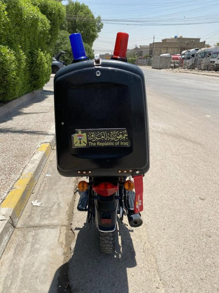 السلام عليكم
دراجة بوكسر للبيع 

موديل 2022 دخول 2024 شهر الـ10 

مرقم بغداد بأسمي ✅ لوحتين انكليزي هزة جديدة تحويل شوكت مايعجبك 

الدراجة مكفولة كفالة عامه لا فتح ولا تنقيص ولا تبخير تجي وتاخذها تفحصها لاي فيتر يعجبك 

شلعة ومعدل تخبل شرط بوجهك تاخذها للشغل اي نقص مابيها عدى القمجي مال كيلو متر مصار اقل الاسبوع من وكف 

مكاني البلديات سعرها 2100 

ملاحظة الصندوك + البوش مو وي الدراجة 

***********
