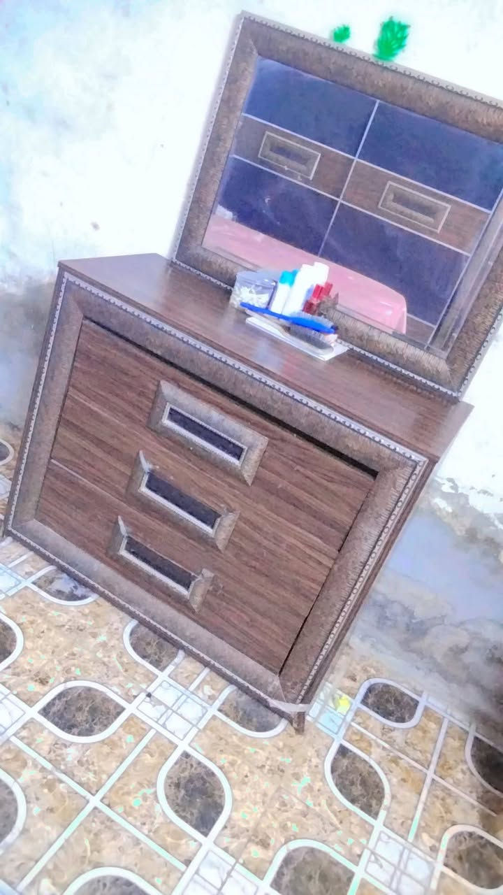 عندي هاي الغرفة البيع  السعر 250 وبيها مجال


**إذا كنت صاحب هذا الإعلان وتريد حذفه لأي سبب، رجاءا أرسل رسالة إلى الدعم الفني**