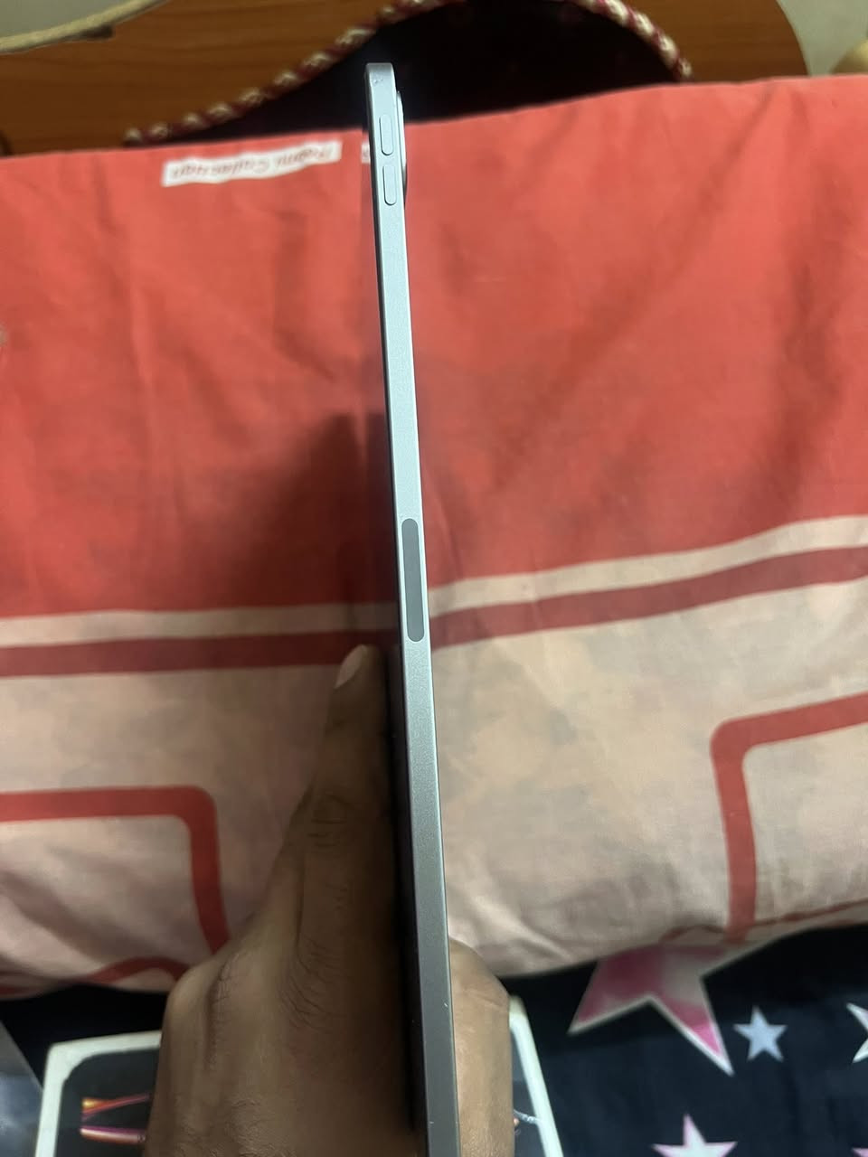 سلام عليكم ايباد برو الجيل الرابع معالج M2 ذاكره 128 بطاريه اخر مره فحصت 92 استخدامي اله بس بليل ساعه ونص ساعتين واذبه وصارلي شهرين افتحه قليله جهاز نضيف بشكل ممفتوح ابدا فقط بل تحديث البصمه وكفت يعني ساعه تشتغل وساعه توكف يعني مشكله بل تحديثات الجهاز نضيف وماستر مو باله ماستر ماستر عنواني بسمايه رقمي ***********
سعره الايباد 650 وبي مجال حك جيه فقط
