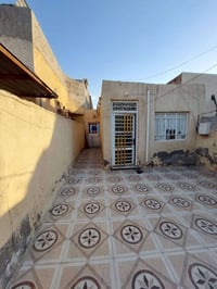 مشتمل للبيع حي جهاد قرب سوق حي جهاد  بناءقديم للإستفسار اتصال 07803122...