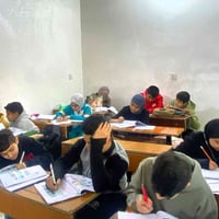 ، غدًا متواجدين ان شاء الله إلي حاب يجي يستفسر عن اوقات الدوام والتسجي...