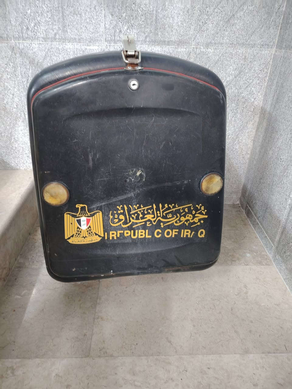 سلام عليكم هاذه صندوك قويه مو الخفيف صندوك نضيف كدام عينك
هاي بلوجكترات قويه كللش ناصي مالتهن اصفر عالي ابيض
سعر 100
مكان بغداد جديده
رقم ***********
