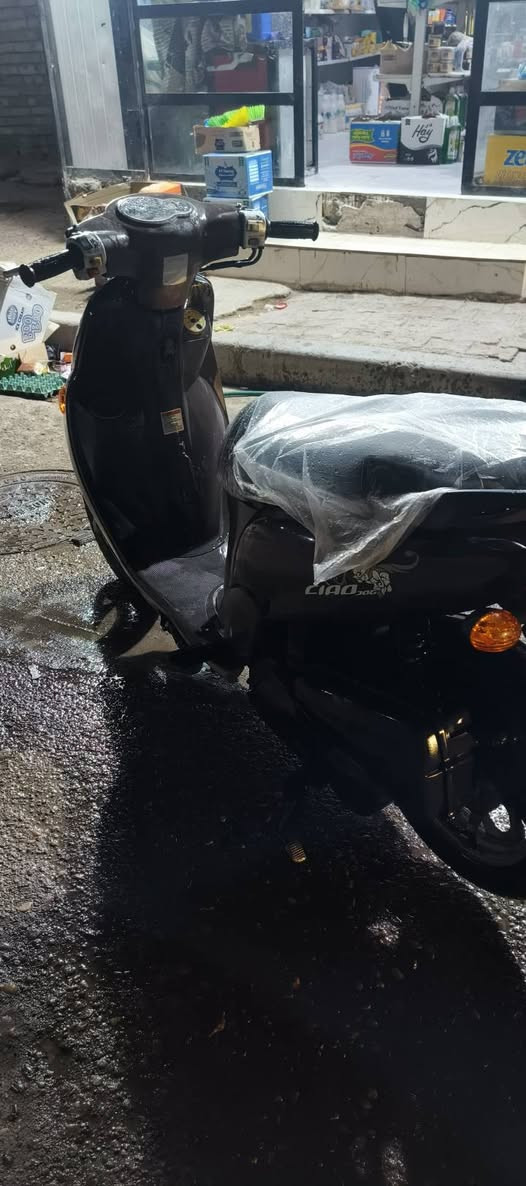 سلام عليكم فله صاله 20 يوم طالعه وكيل من الوكيل للبيت سعره مليون و50 وبيه مجال قليل ولمو شراي لا يتعبني مكاني بحي شهداء سايدين  ‏‪***********‬‏
