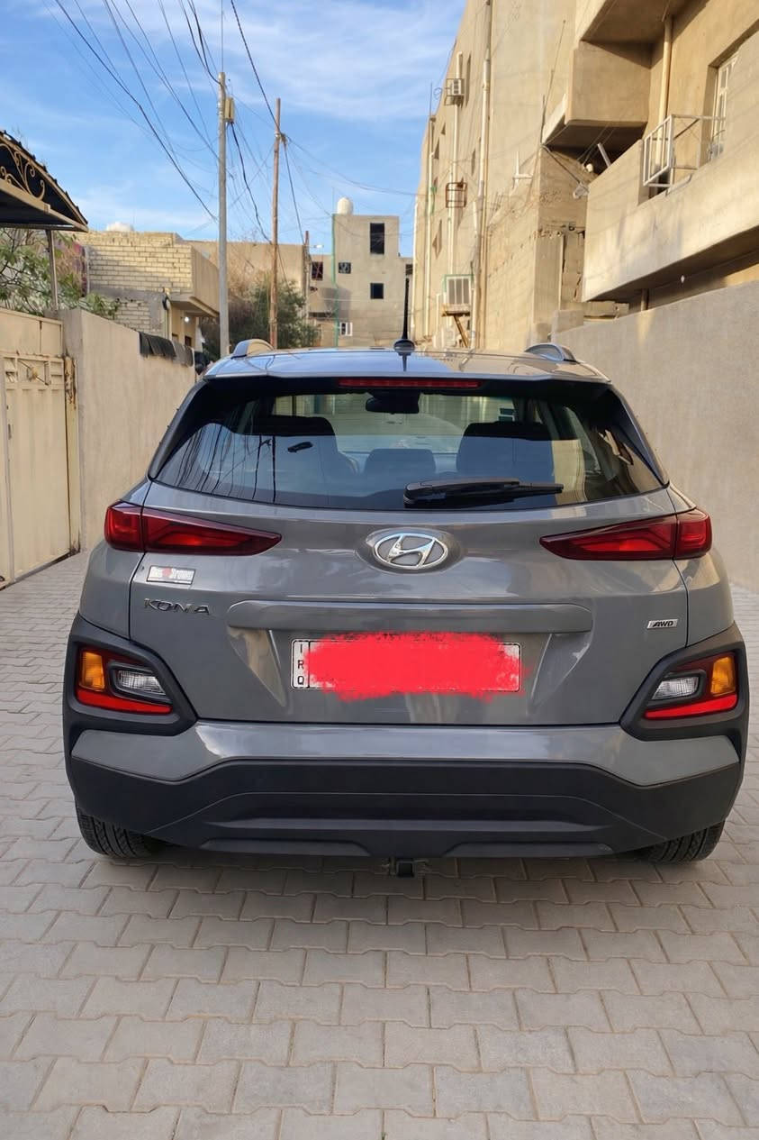 هونداي كونا 2021
وارد كندي حادث امامي
تبديل بنيد+ صبغ ابواب عكس السائق + بارد خفيف بالصندوق+تعديل شاصي
فول مواصفات عدا السلايد روف 
محرك دوش 2000
رقم بغداد
السعر 133‎%$
العنوان بغداد الدورة ***********
