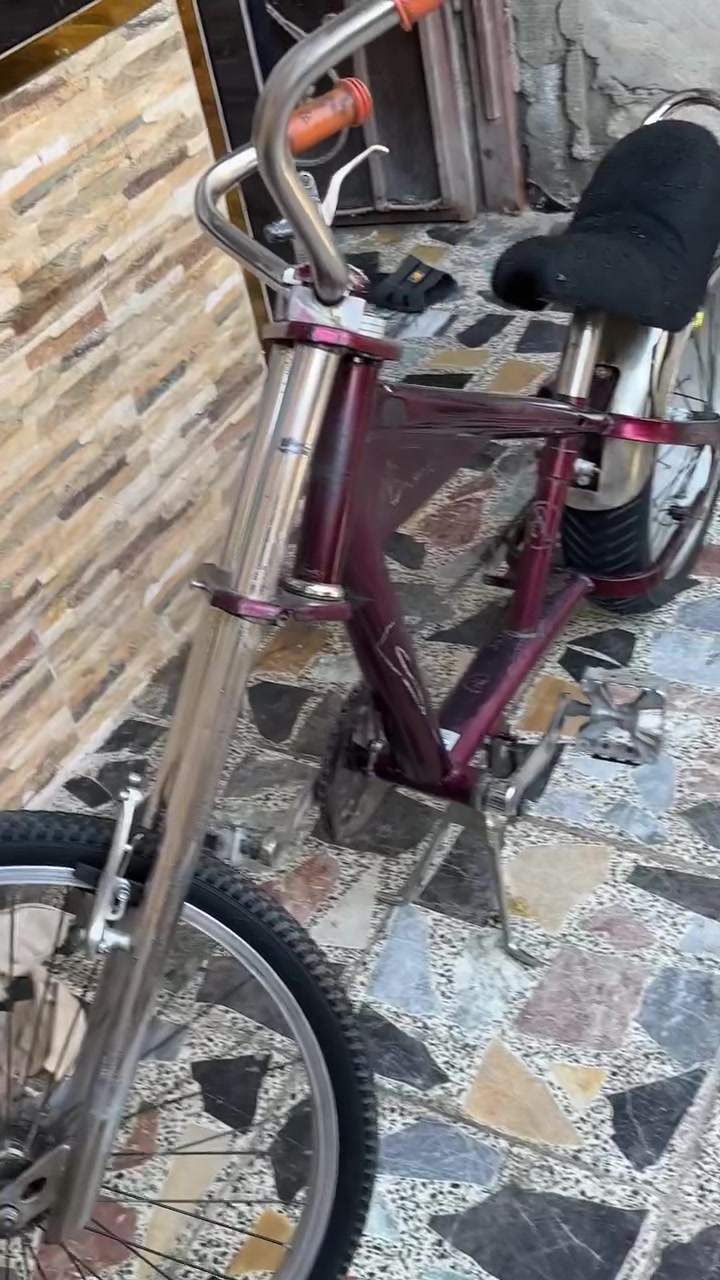 السلام عليكم
@بيسكل للبيع 
النوع هـارلي طويل 
المكان حيور ورة جامع الفردوس 

السعر 60 وبي مجالللل 🎤🗣️


**إذا كنت صاحب هذا الإعلان وتريد حذفه لأي سبب، رجاءا أرسل رسالة إلى الدعم الفني**