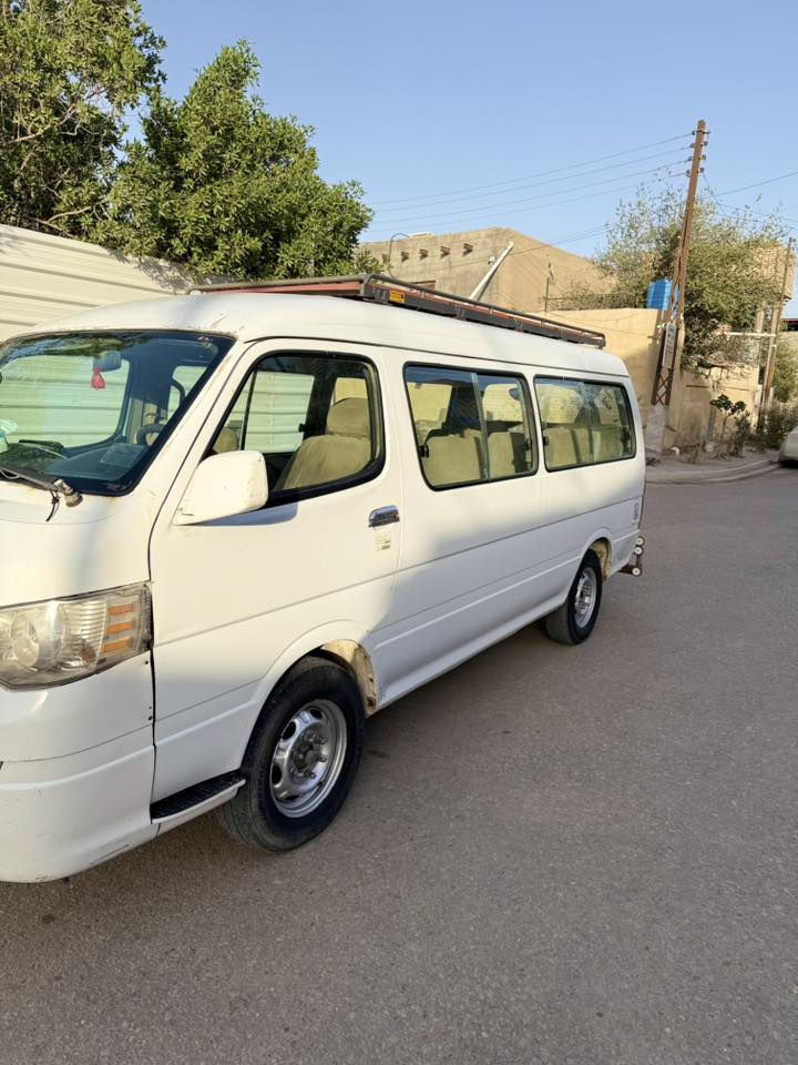 سلام عليكم جنبي h1 للبيع سياره مصفره مامطلوبه للضريبه والهيه نضيفه وحلوه وسعره 85 واليحب يجي يشوفه والماتعجبه سياره وسعر براحته وهاذه اسوك مكاني البصرة تنومه وهاذه رقمي ***********
