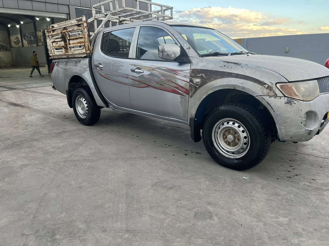 قەزافی مۆدێل ٢٠٠٨ کاز  گێر و مەکینە و ئاک سلو دەبڵ ئاک سل هەموو بەشەرتە سەنەوی بەسەر چوە وەکالە بەناوی خۆمە سەیارەکە زۆر توند وو تۆڵە بۆ ناو ئیش حازرە سحر 68  محامەلە ژم ***********
