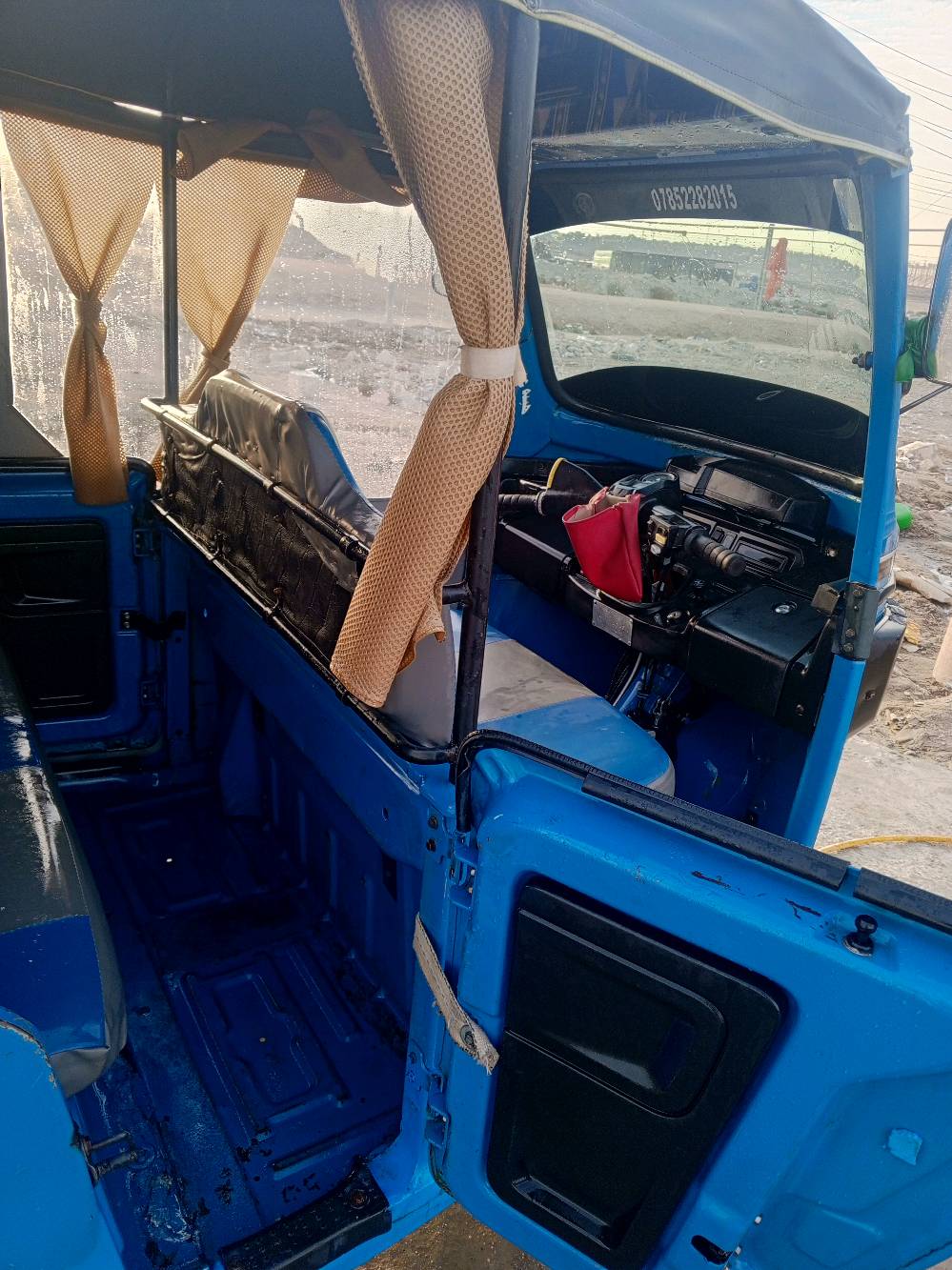 تكتك موديل 21رقم وسنويه ابسمي تحويل ثاني يوم رقم نكليزي باقي بس على الاستلام مكينه مبدل والفات شغل شركه مسجل تخم تايرات جدد 