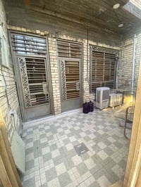 بيت 80م ، غرفتين نوم وصالة ومطبخ وحمامين نقص واجهة وغرفة ثالثة نقص ارض...