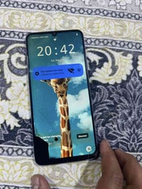 للبيع كلشي بي شغال بس الشاشه لمس صعب رقمي ٠٧٧٦٨٤٨٦٨٩٩