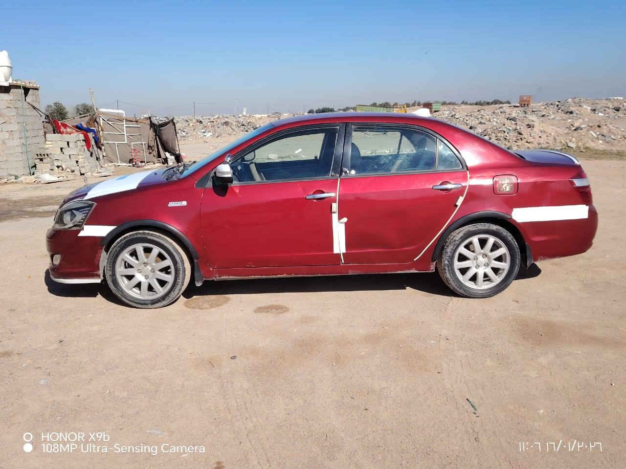 السلام عليكم جيلي موبل رقم بغداد
رقم نكليزي موديل بيه صبغ حزام الجماليه 
 2012 عنوان النجف السعر43وبيه مجال
رقم ***********
