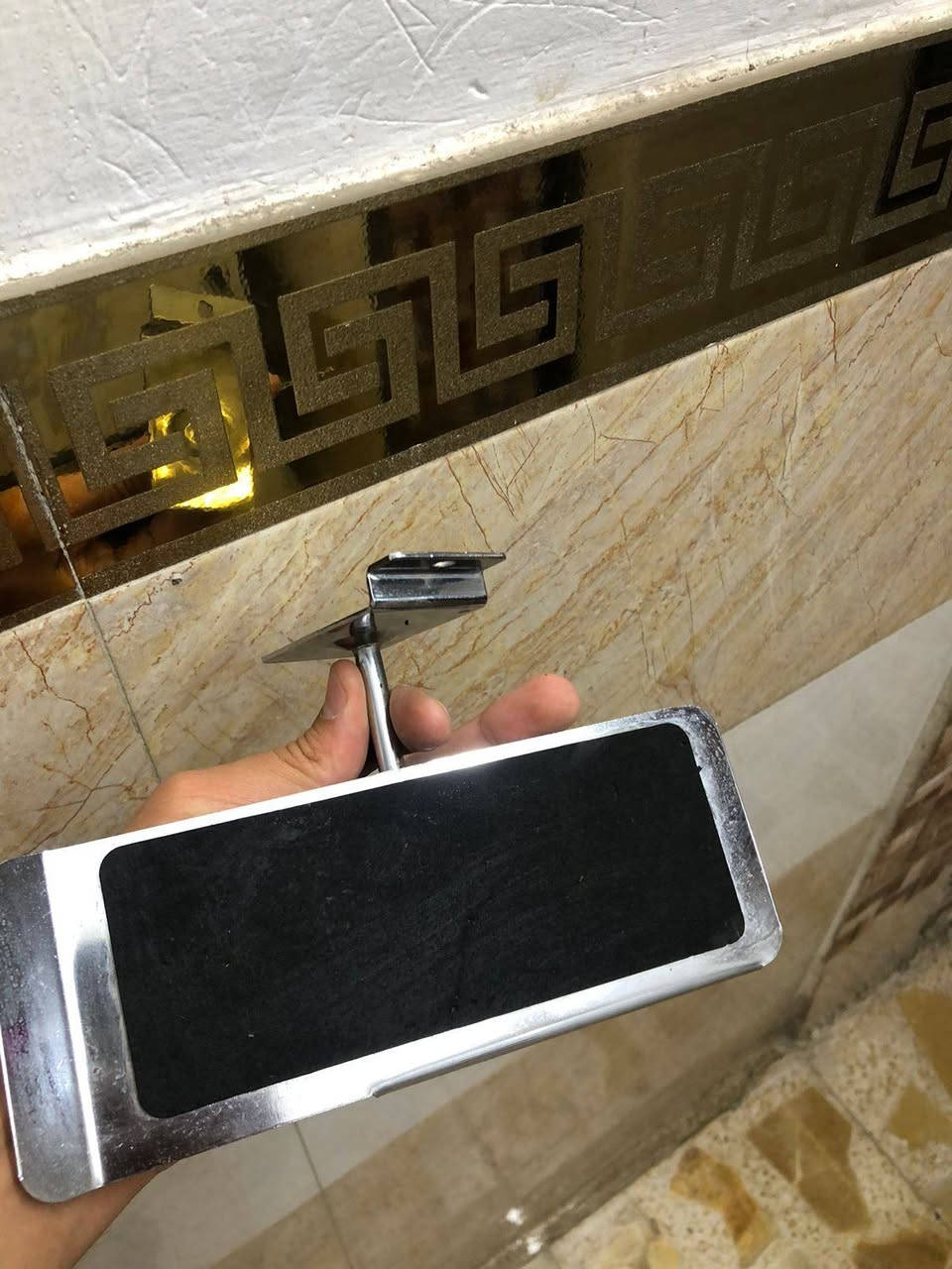 للبيع بغداد العبيدي شارع 20
استان  احذيه
العدد 35 

 *********** واتساب 
النضافه 100%

