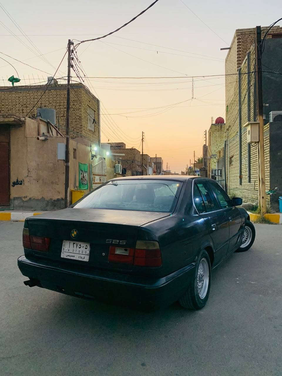 بي ام 525 موديل 92 مسكر عدل كير اوتو بجم عريض داخل جلد بيجي كشن كهربائي  جاهزه مكينه كير حداديه تخم تاير باتري كهربائيات كله شغاله كفاله من الضربه عوزه بس صبغ  مكان الناصريه مركز *********** السعر 32 بيه مجال
