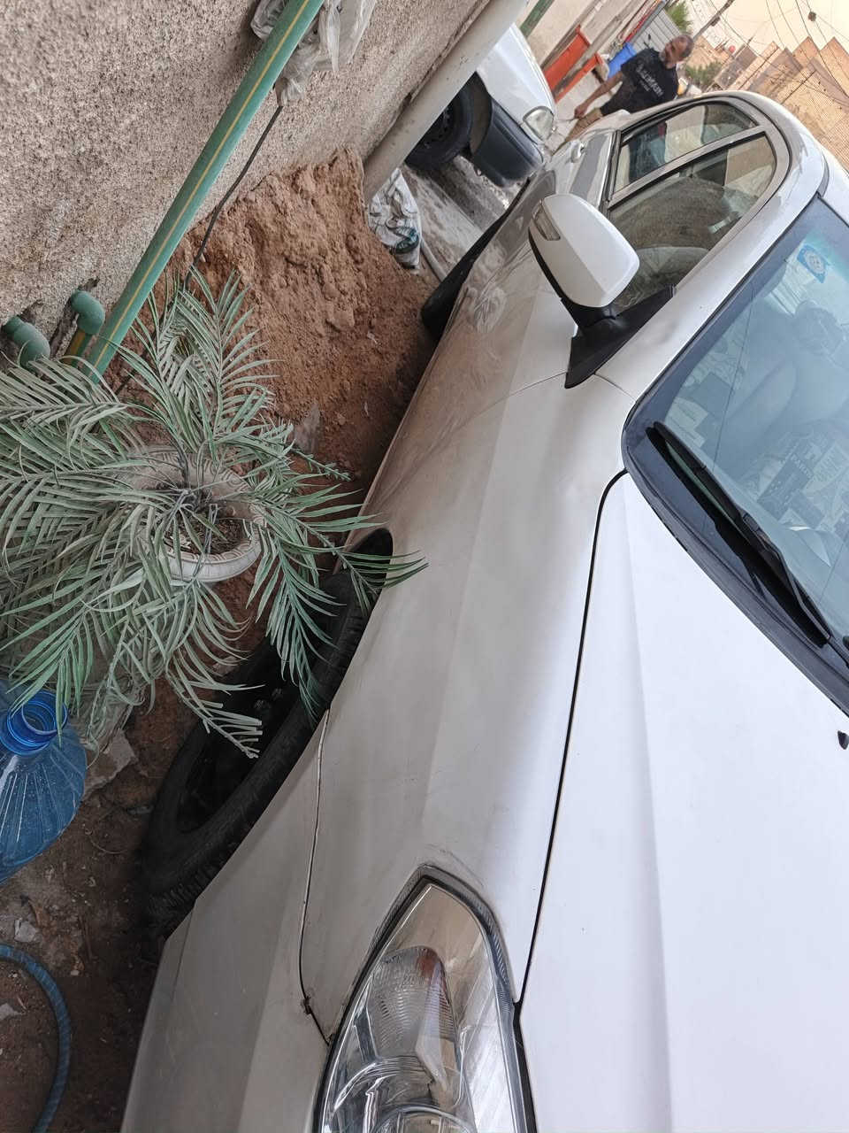 بي وأي دي G3
سياره خير من الله كير عادي مكينه ١٦٠٠ هوندا مكفولات سياره كدام عينك ٢٠١٣ بيها طخه صغيره بلباب سايق على بارد سعر(50$)  وبيها مجال قبل سبوع حولتها باسمي يعني رقم وسنوية وهزه كلها جدد ماتعبك بتحويل ثاني يوم ابصملك ***********
