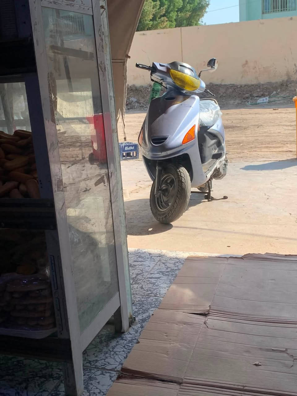 سلام عليكم دراجه 🛵فراشه للبيع صارله شهر من طالعه من الحاويه !!مجمع الياباني !!
مكينه مامفتوحه نهضه ومعدل فول. كهربائيات كله شغاله سلف هندر كله شغال مكاني دوانيه 👑 سعر خاص او تصال ع رقم ….***********…
