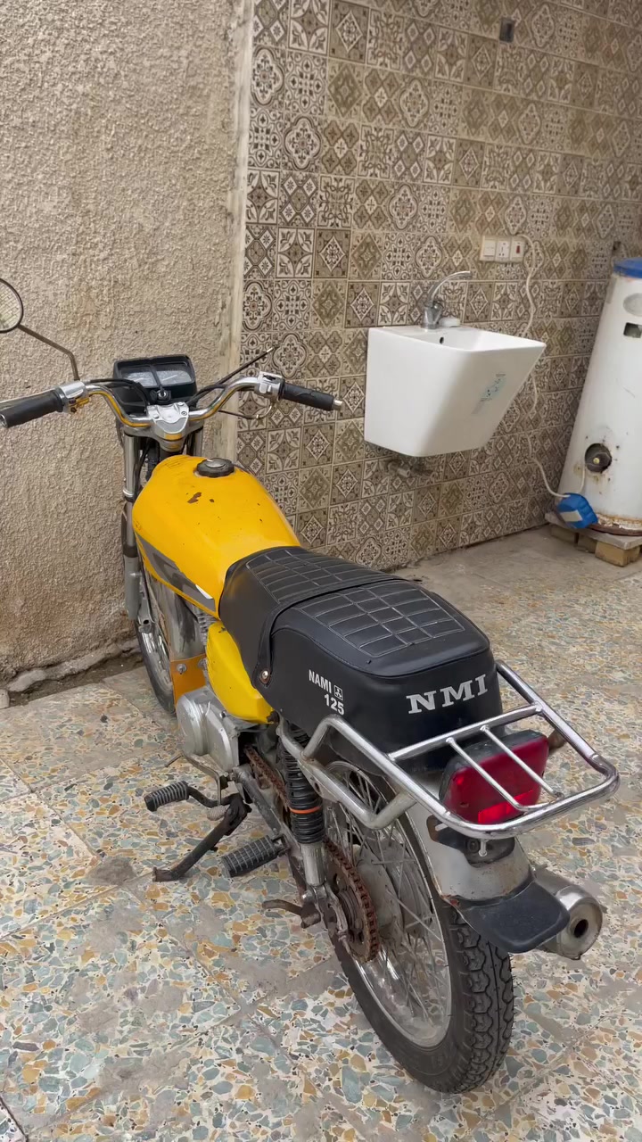 السلام عليكم دراجه اربعة كير موديل 2014 اوراق اصولي دراجه شوفت عينكم زينه مكينتها 20 بيها صوت مال كرام شفت تاير خلفي جديد دراجه خير من الله هندر واحد السعر 250 وبيها مجال مكاني كوت فلاحيه للتواصل *********** موجود اتصال و واتساب مستعجل ع البيع
