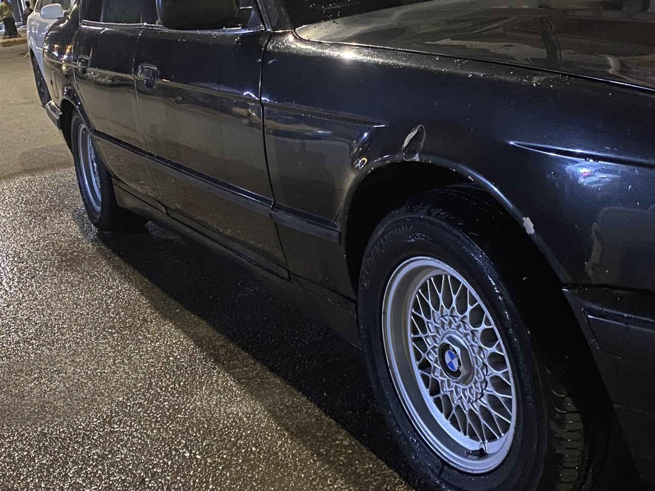 سلام عليكم بي ام 535i موديل 91 رقم بغداد للبيع بسمي سياره تحويل ثاني يوم اصل وفصل لايت سوار كهربائياته شغاله باتري جديد تخم تاير جديد قبل شهر شادهن سعرهه ب48 ورقه وبيه مجال*********** اتصال او واتساب
