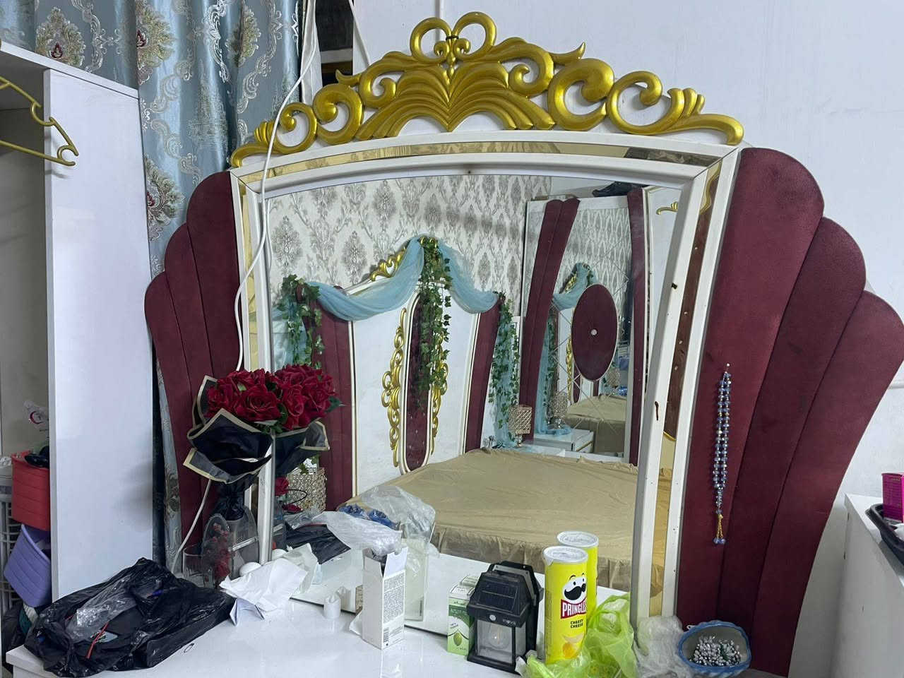 غرفة اخشاب نظيفة 8 قطع 
السعر 350 الف وبيها مجال


**إذا كنت صاحب هذا الإعلان وتريد حذفه لأي سبب، رجاءا أرسل رسالة إلى الدعم الفني**