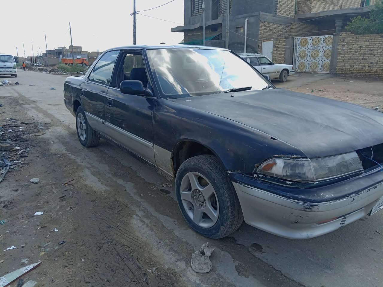 السلام عليكم ورحمة البيع مارك كصيف مصطره راقم صلاح الدين سنويه مجدده رعيه بغداد موديل ١٩٩١مكينه وكير جديدات ونجي مكفوله من كص وضربه القويه حداديه جديده وكهربايات كله شغاله تحويل مباشر السياره السعر ٢٣    ***********
