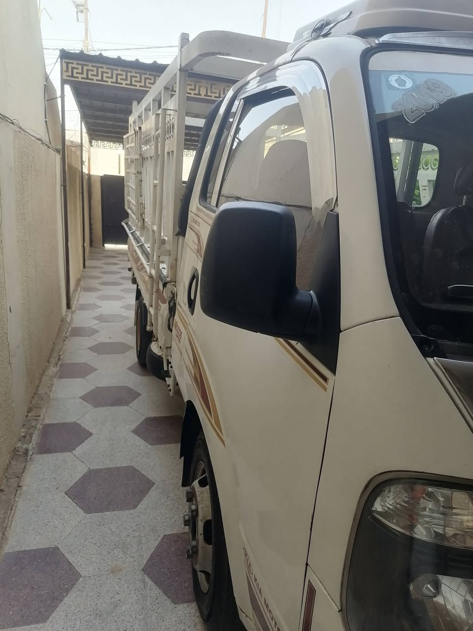السلام عليكم كيا 2019 بغداد فحل محوره تايرات وتانكي كاز 120 بغداد بسمي شخصياً سعر 148 بيها مجال للشراي المكان الفلوجه رقم الهاتف ***********
