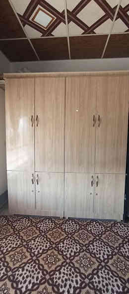 كنتور للبيع مع سرير نفر واحد لاتصال على رقم ***********
