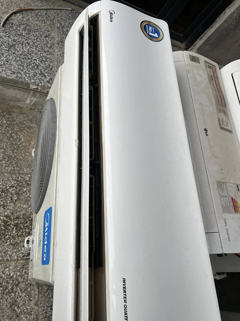 السلام عليكم
للبيع ميديا 1 طن انفيرتر 
تحكم أمبير 5 مراحل 
اصدار 2025 
جهاز بلادي ونظيف مستخدم قليل 
ملحقاته كامله الاصليه بدون نقص 
مغسول وجاهز جيب وشد 
بعده بضمان شركه 5 سنوات 
السعر 400 الف 
0771.442.0446 
يوجد خدمه توصيل داخل بغداد فقط


**إذا كنت صاحب هذا الإعلان وتريد حذفه لأي سبب، رجاءا أرسل رسالة إلى الدعم الفني**