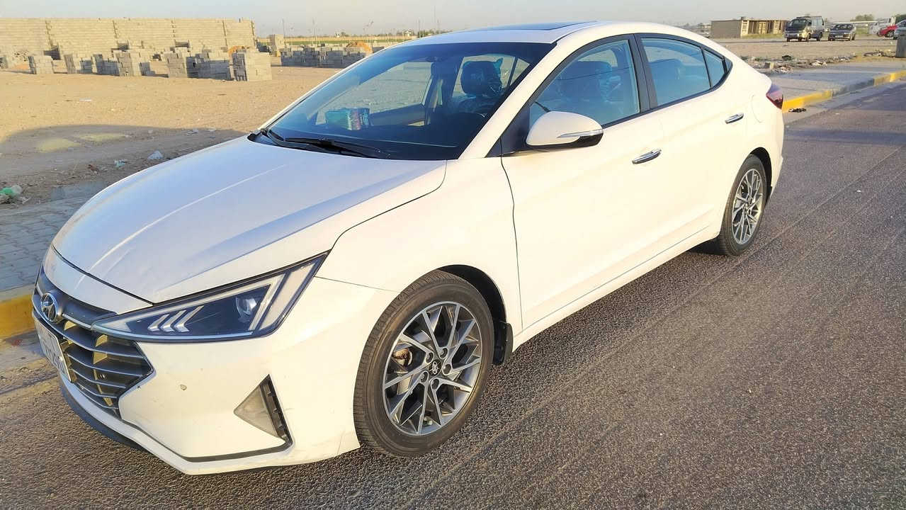 السلام عليكم 

النترا خليجي ١٩ بيها بارد بكصة البنيد ودوسه صبغ

فول مواصفات 

بصمه 

حساسات خلفي + امامي 

فتحه 

مري شفط +اشاره 

شاشه حجم جبير

جنطه كهربائي تفتح عند الاقتراب 

 

رقم بغداد انكليزي + مشروع وطني 

ب اسمي السياره مداور ثاني يوم 

جاهزه السياره لاخر حبايه 

رقم الهاتف ***********
مكاني بغداد  ابو غريب
