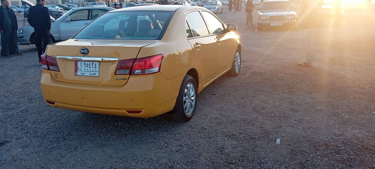 بيوايدي ابيع كوم حديد موديل 2016/سنويه منتهيه سنتين سعر 60بيها مجال هيئة غرامات ام صفره *********** البصره حيانيه شارع ستين شارع عام البصرة, العراق
