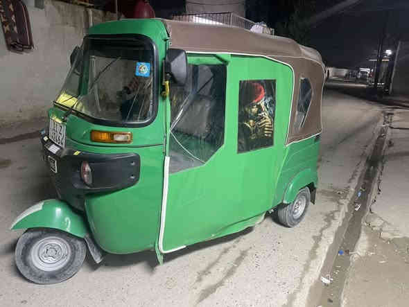 السلام عليكم تكتك للبيع موديل و٢١ شهر الثامن مكفوله كفاله عامه رقم وسنويه للستفسارالتصال على هاذ الرقم ***********
