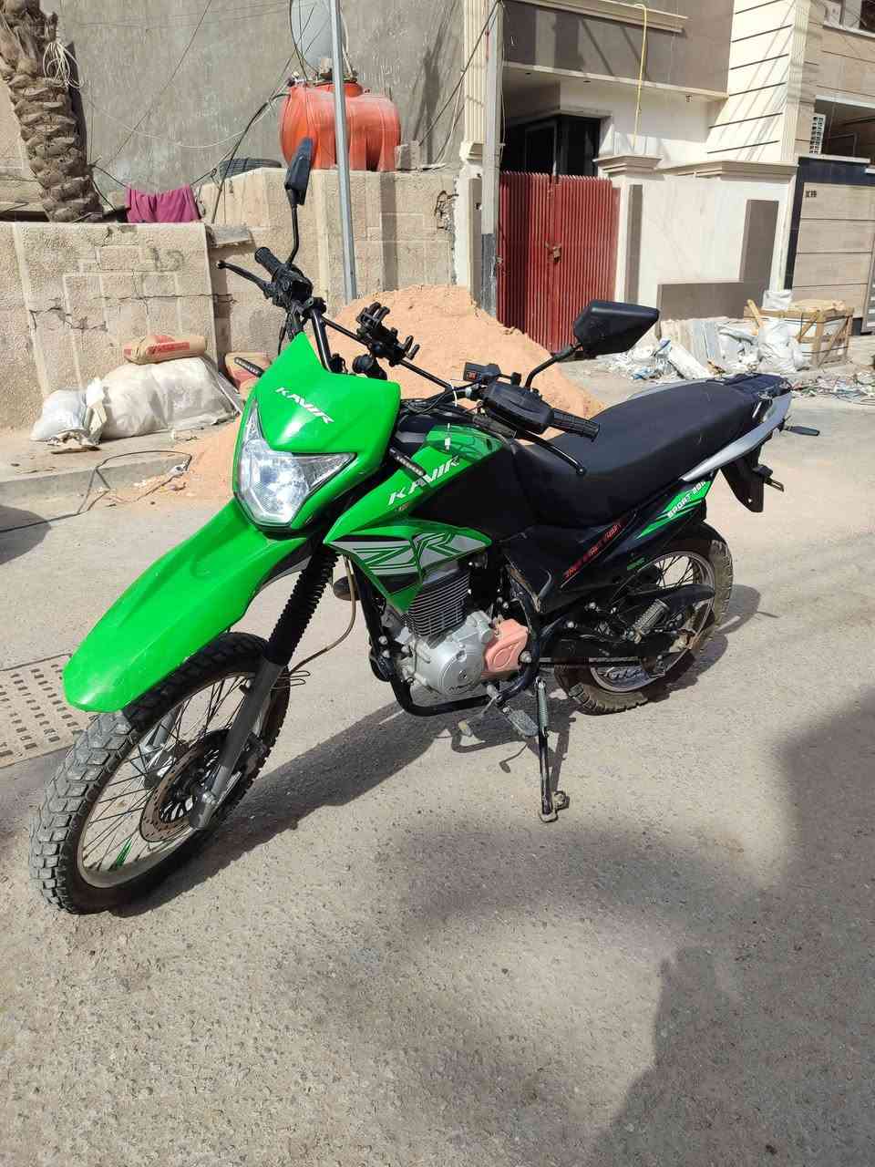 سلام عليكم
دراجه قفاز كافير موديل 2025 
بدون اوراق ماشيه 15 الف محرك 200
السعر 1500 وبي مجال متواجد خاص 
او ع خط ***********
