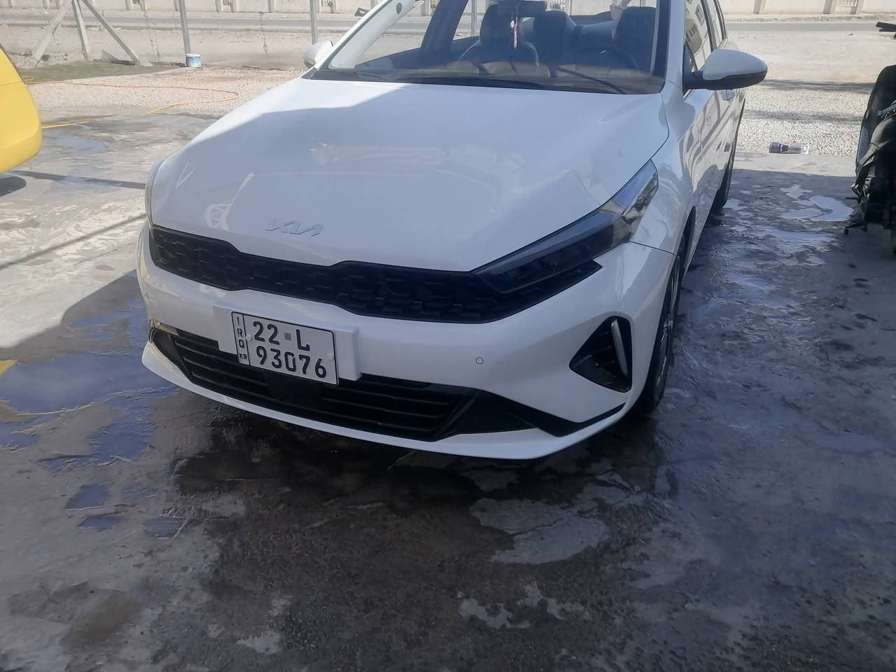 موديل ٢٤ السياره بعدي زيرو ماشيه ١٦ الف لزكات الشركه بيه *********** مكانه نجف كفالة عامه من كلشي ١٤٣ أتريد تحويل او كاله
