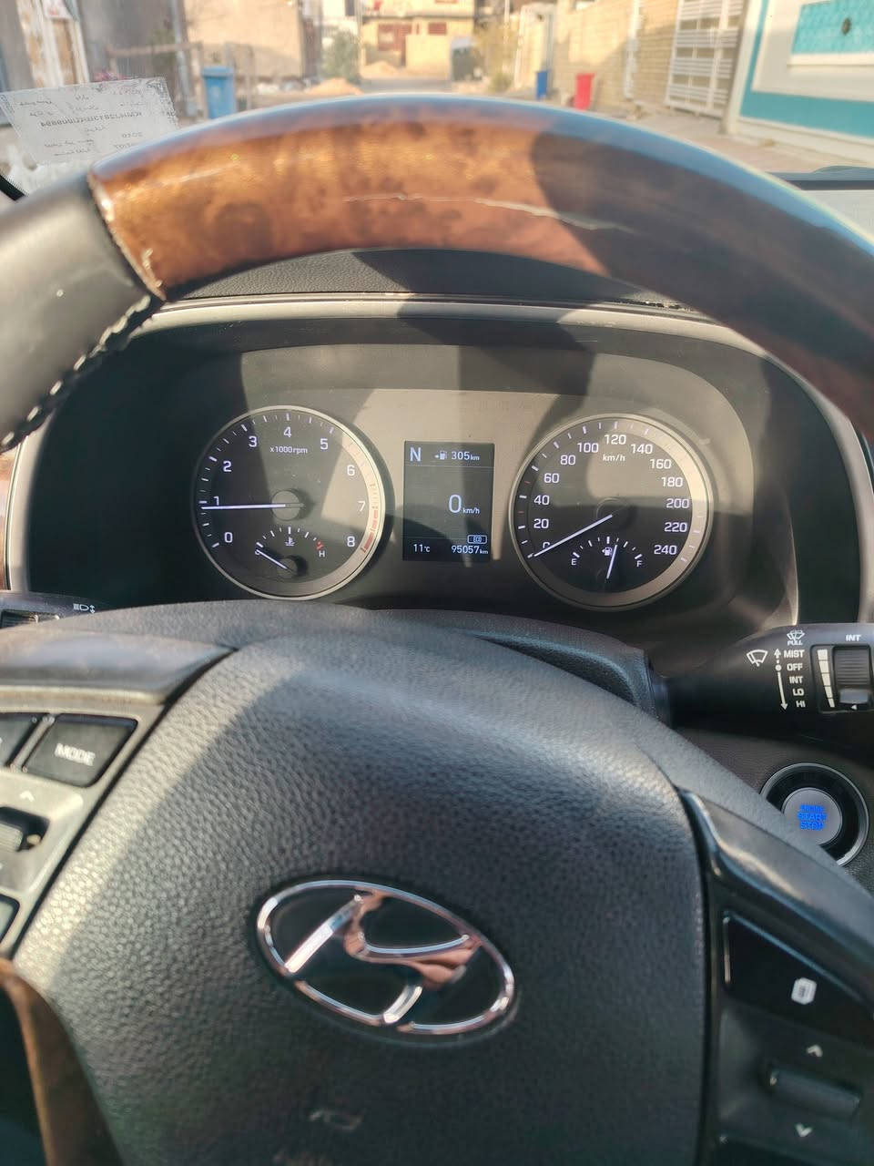 توسان موديل 19 بابل خليجي ماشيه 95 السياره بأاسمي بيه بارد موضح بالصوره باب عكس السايق كفاله من گير ومكينه السعر 196 وبيه مجال مكان السيارة بابل القاسم 
الاستفسار ***********
