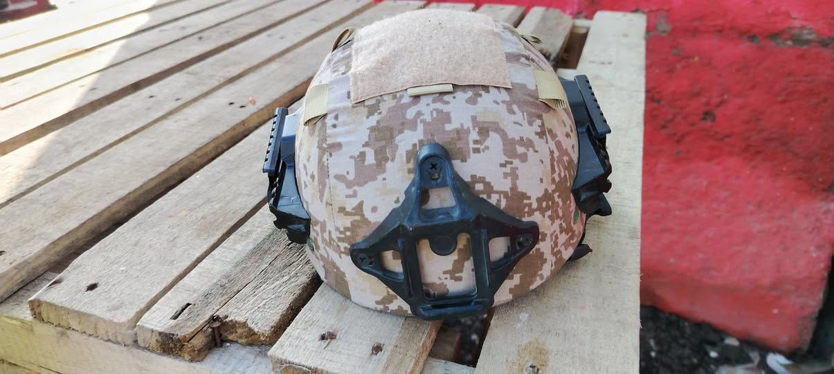 خوذة الياف اصلية البيع 
قياس S+1 سمول اصغر خوذة 
سعرة 85الف عنوان مدينة الصدر
رقم هاتف📞 ***********
رقم هاتف📞 ***********
