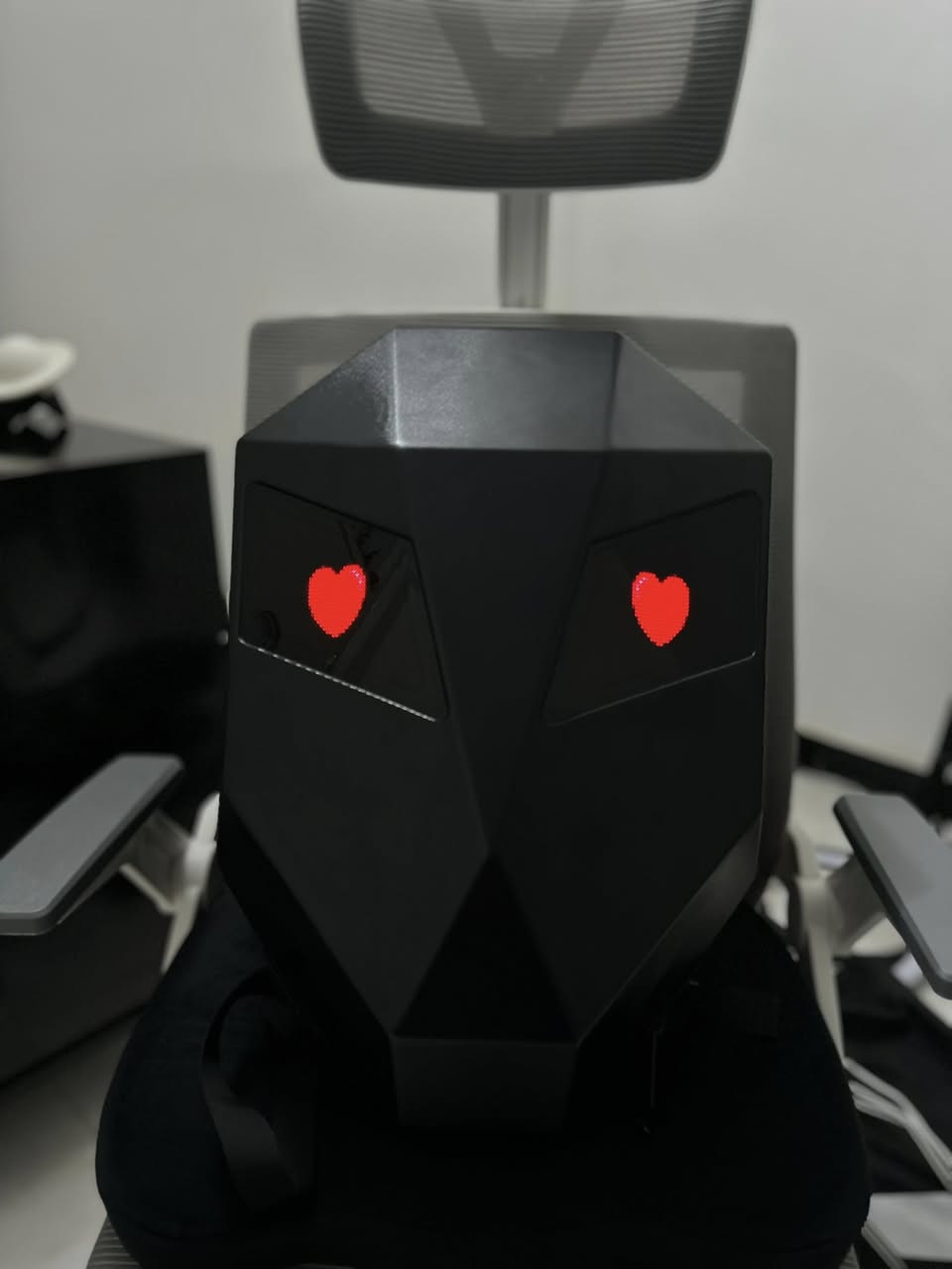 جنطه ام العيون الاصليه براند lOY eyes 👀
مستخدمه مرتين فقط يجي وياها بور شحن و حقيبه لحمايتها من الخدوش
السعر 105 الاف دينار عرائي 😁
مكاني حي الوحده ماعندي توصيل
تجي تفحص وتاخذ .


**إذا كنت صاحب هذا الإعلان وتريد حذفه لأي سبب، رجاءا أرسل رسالة إلى الدعم الفني**