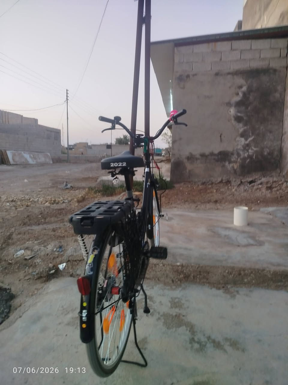 سلام عليكم بيسكل للبيع مديل 2021  .نضافه.100/100.اتفسار عله الرقم.***********
