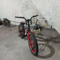دراجة للبيع سعر ٢٥ اليرموك حي الداخلية رقم الهاتف 07817847809