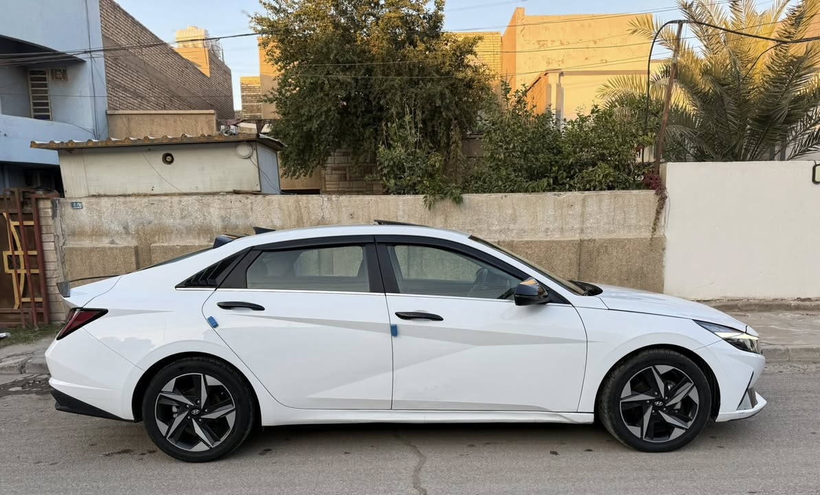 السلام عليكم النترا2023هايبرد وارد بيه صبغ بنيد وداير مال جاملغ خلفي فقط وباقي سياره مكفول من صبغ ماشيه35الف باسمي تحويل ثاني يوم مكينه كير مكفولات تخم تاير الاصلي دلوب انتاج25مواصفات سلايت بصمه تشغيل عن بعد هند بريك بصمه شاشه كامره حساس الامامي وخلفي تحديد مسار شاحن تليفون الاشاير بالمري لد الامامي وخلفي لايت زنون بلادي رادار الامامي وخلفي وبالمري صندوك ذكي عن الاقتراب يفتح مكان سياره بغداد المشتل رايده148ورقه***********
