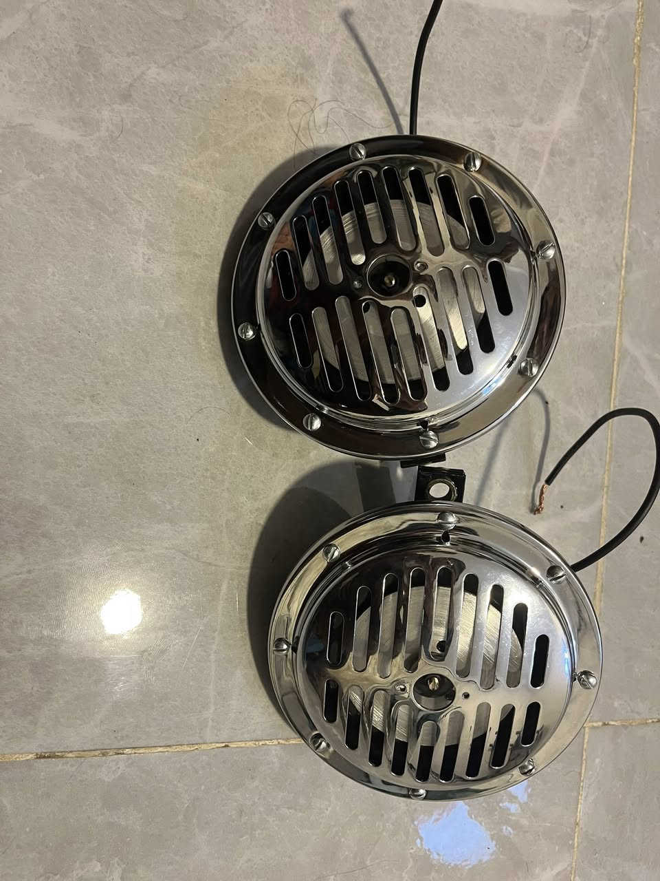 السلام عليكم اخوان هورنات ايرانيات محور فول نعومه جدد الهن اول تقسيمه ع الفحص شرط مكان بغداد محموديه ناحيه الرشيد السعر225 وبيهن مجال للشراي اتصل ***********
