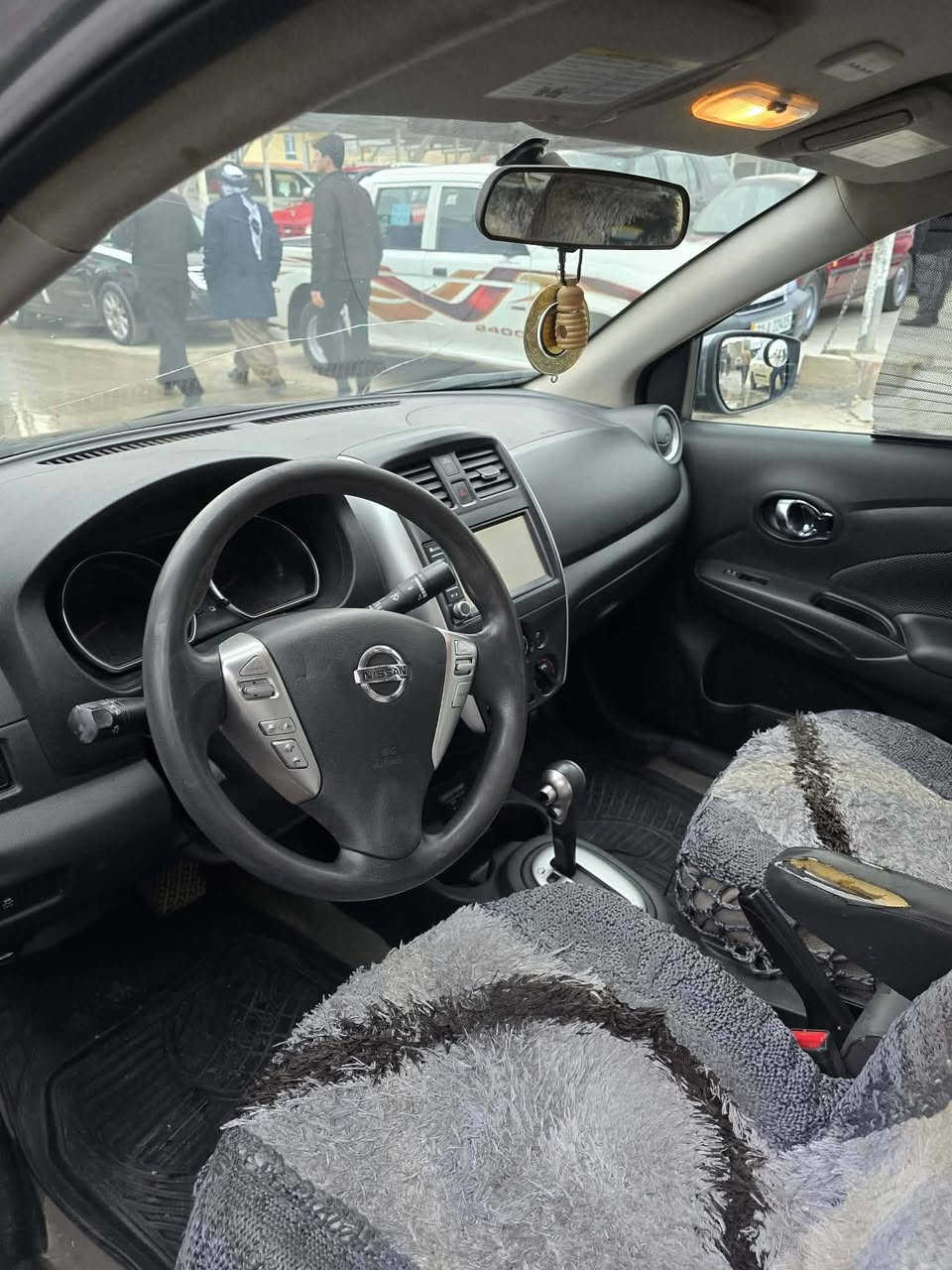 سلام علیکم ڤێرسا مۆدێل 2019 هیچی پێوە نیە تەنها دوسێ پەلە ساردی هەیە سەنەوی 2029مانگی 5تازەیە ماڵی دۆستە سعری 105مامەڵەیەکی برایانە تکایە ئەگەر موشتەریت تێل بکە موشتەری نیت سەری من و خۆشت مەئێشێنە هەمو مەعلوماتەکەیم نوسیوە پەیوەندی بەم ژمارەوە بکە ئەگەر موشتەریت ***********
