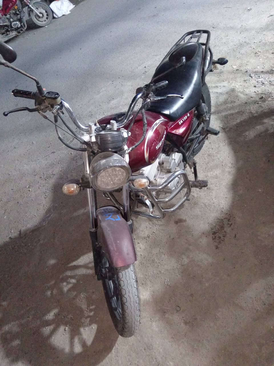 السلام عليكم للبيع السعر ٧٥٠ مديل ٢٠١٦ اتصل ***********
