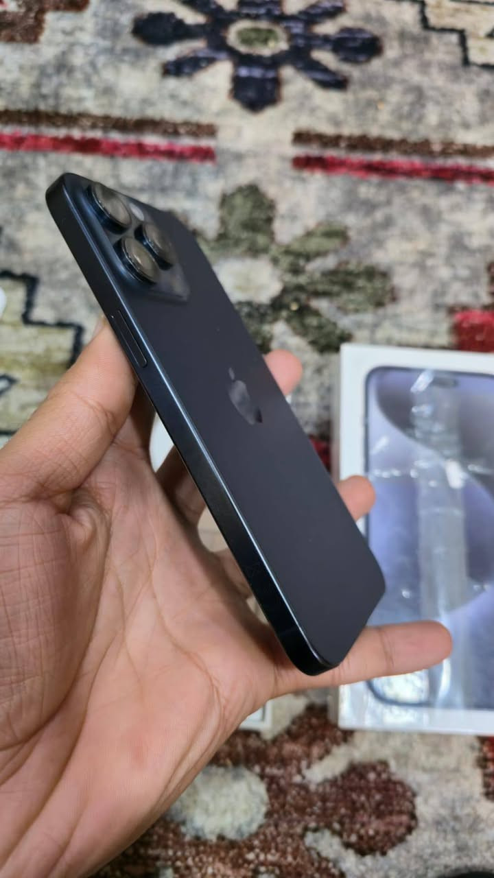 سلام عليكم 15برو ماكس جهاز ماستر شرق اوسط ذاكرة 256 بطاريه 86 ويا كارتونه كيبل سعرة 880 الف مكاني ديالى بعقوبه فلكه فلاحه ***********
