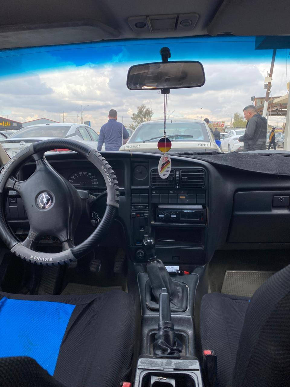 سلام عليكم للبيع اوميكا موديل 1992استيشن حجم 20 بلادي رقم كركوك مشروع وطني جديد سنويه صبغ جماليه بدون ضرر دفتر بانزين سعر 35وبي مجال عنوان كركوك كير عادي محرك بشرط رقم هاتف ***********
